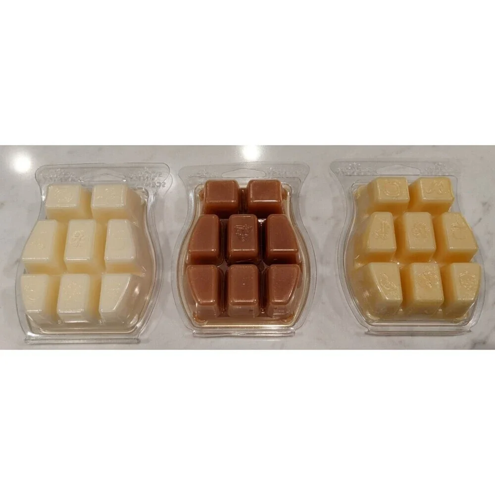 Lot of 3 SCENTSY Bars 3.2 OZ Strawberries & Cream/Cozy Cookie/Banana Nut Bread